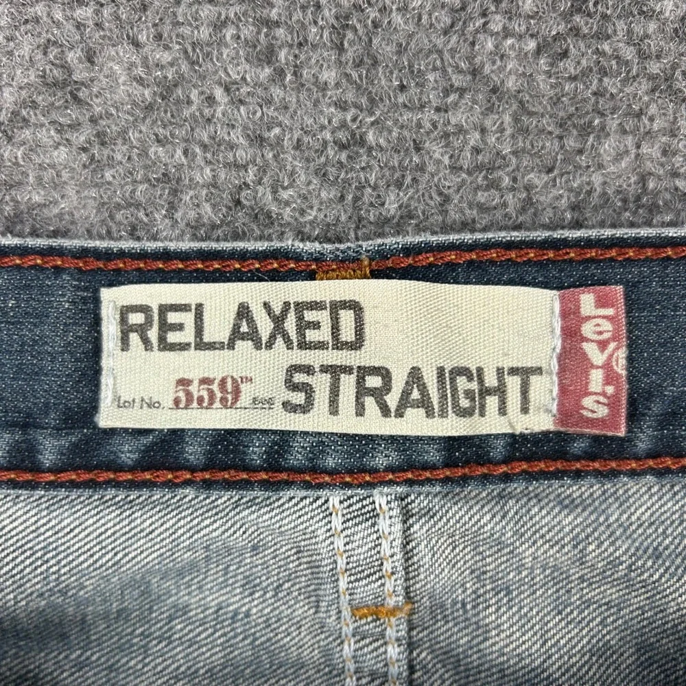 Vintage Levis 559 Relaxed Straight Jeans Mens 36x34 Blue Medium Wash Denim Pants